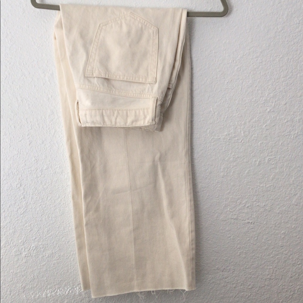 White denim pants